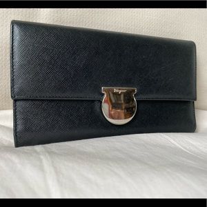 SALVATORE FERRAGAMO Women’s Wallet